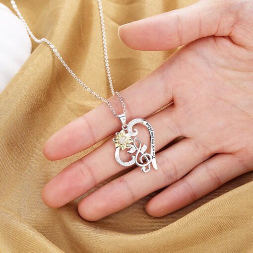 Pastoral Style Two-color Sunflower Pendant Trend Heart Clavicle Chain - immagine 3