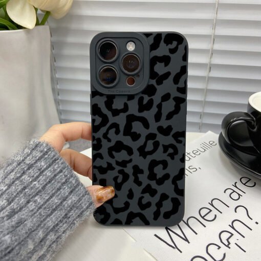 Fashion Personality New Leopard Print Phone Case - Image 3