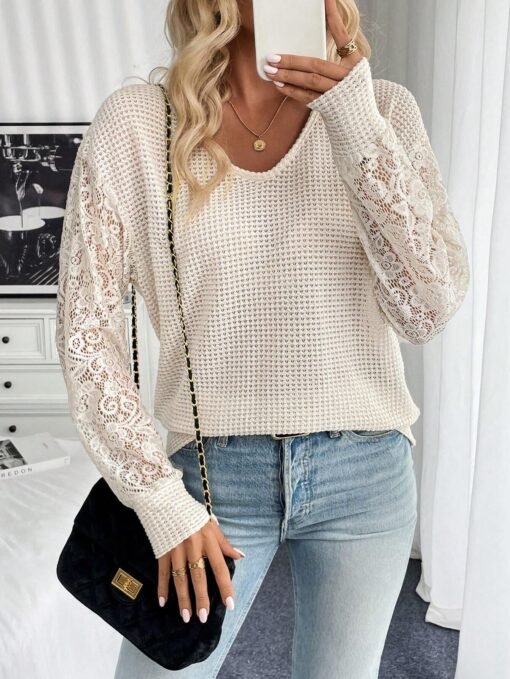 Elegant Women's Solid Color V-neck Lace Stitching Long Sleeve T-shirt - Image 6