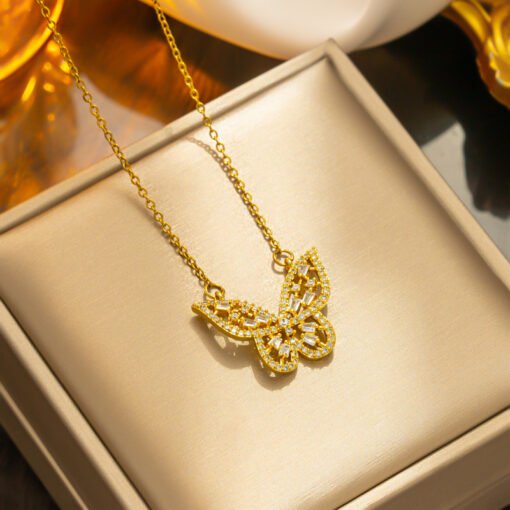 Hollow Butterfly Necklace Female Micro Inlaid Zircon Super Fairy Three-dimensional - Bild 5