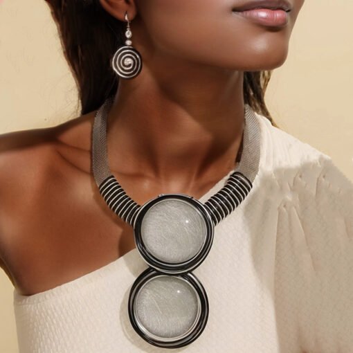 Pendant Necklace And Earrings Suite - immagine 2