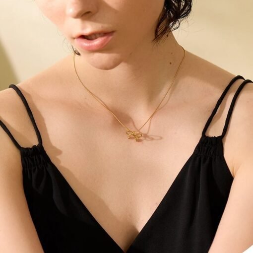 High Praise Bow Necklace For Women - Bild 4